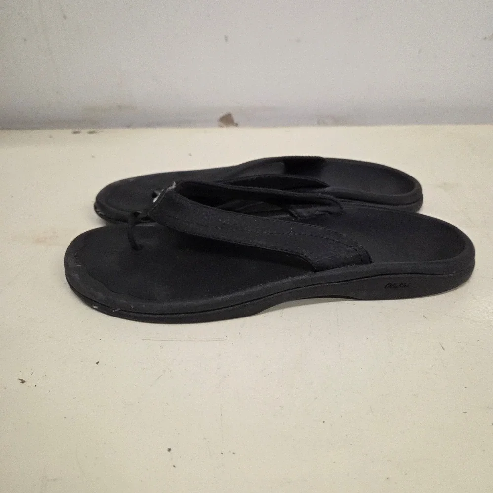 OluKai Ohana Mens Black Flip Flop Sandals Casual Beach Water Resistant Shoes